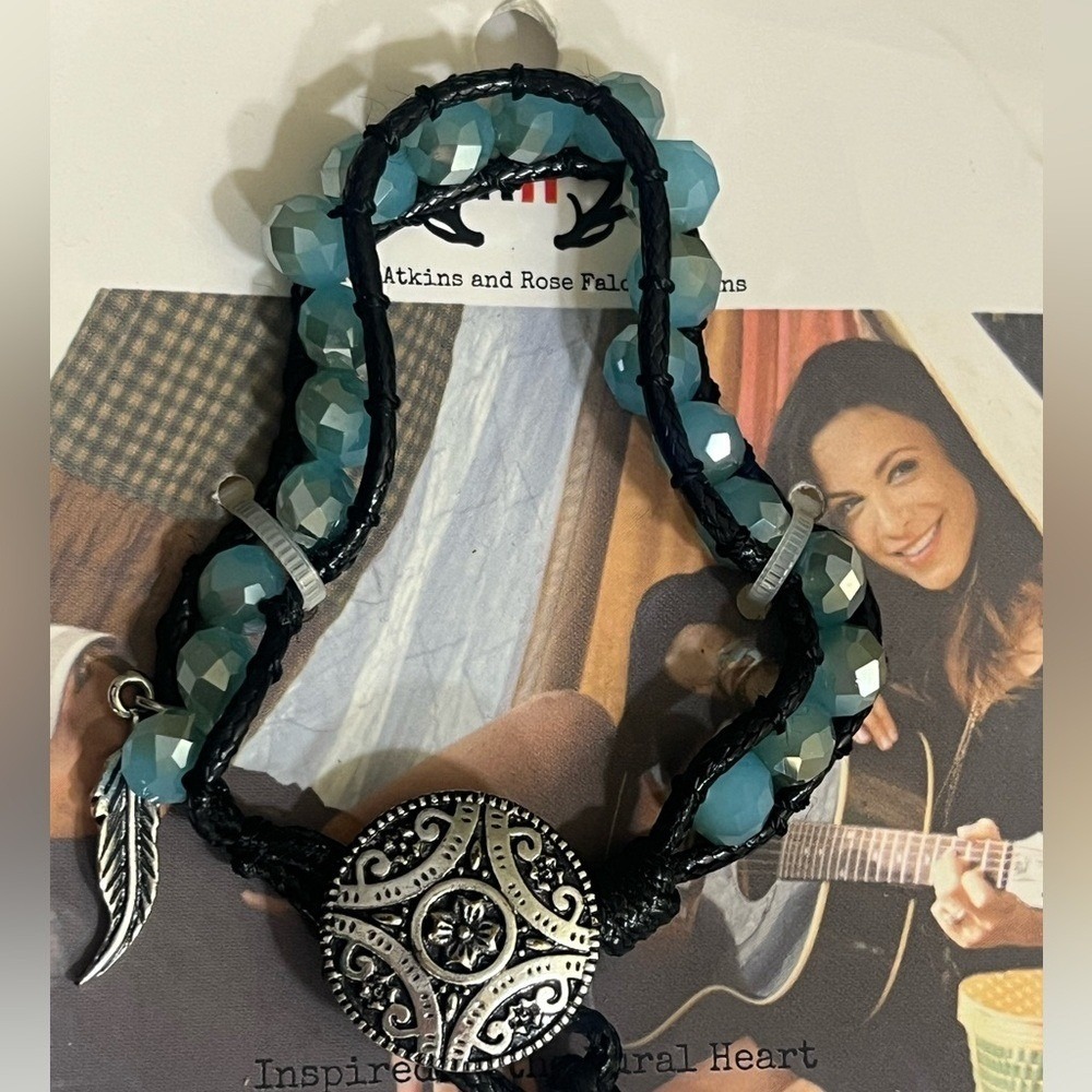 Rodney & Rose Adkins Elegant Beaded Bracelet Blue With Silver Accents NWT